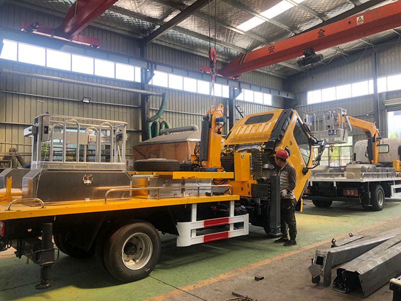 高空作業車工程車輛